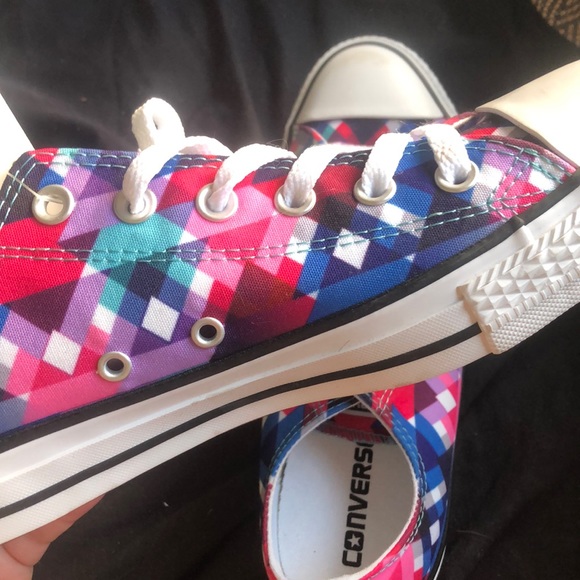 Plaid Converse shoes - Picture 2 of 2
